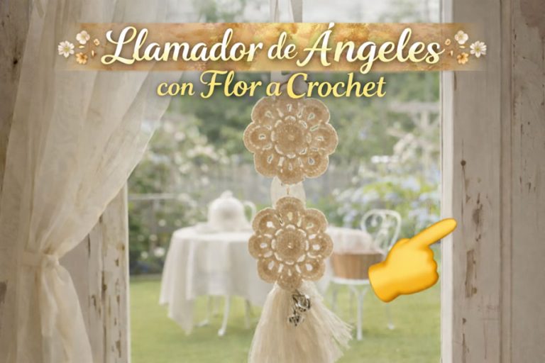 Llamador de Ángeles con Flor a Crochet